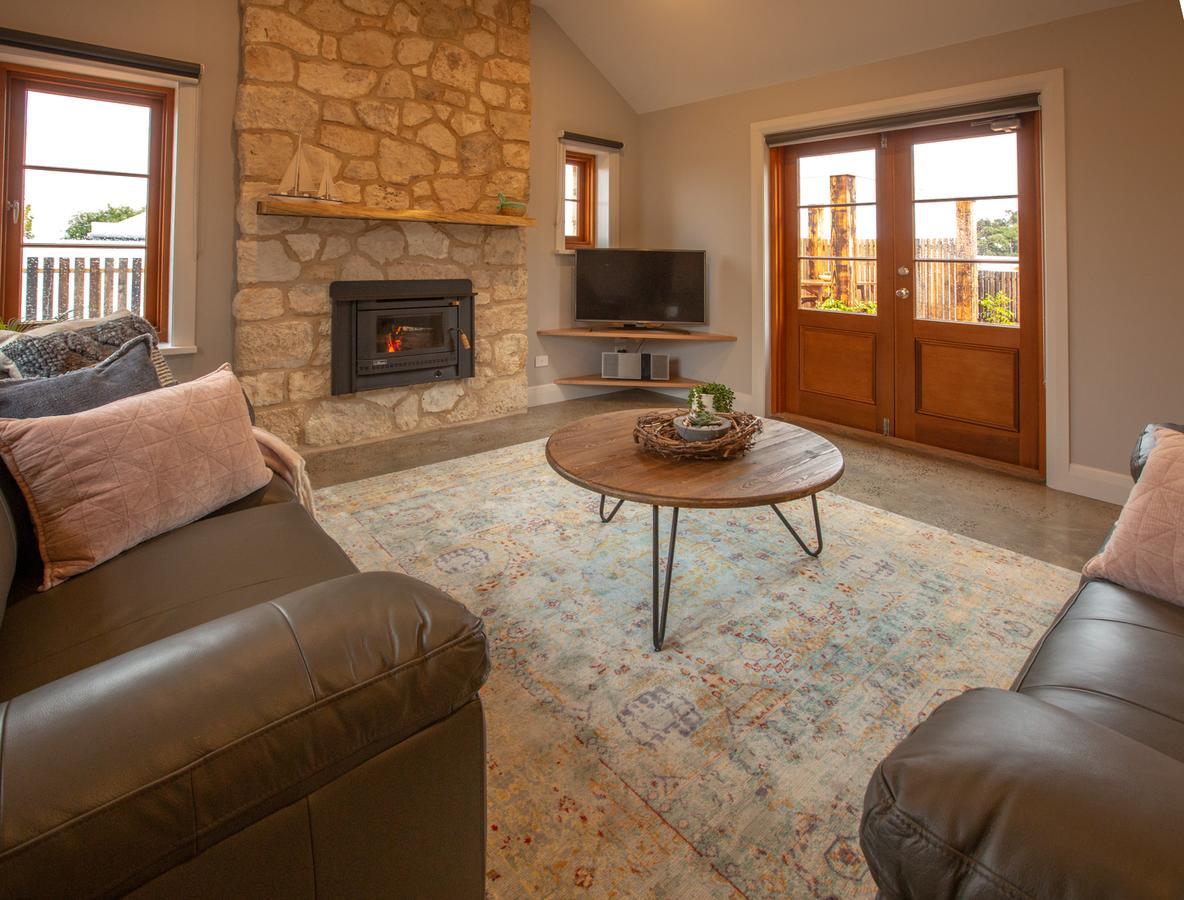Lucy'S Cottage Роуб Екстериор снимка